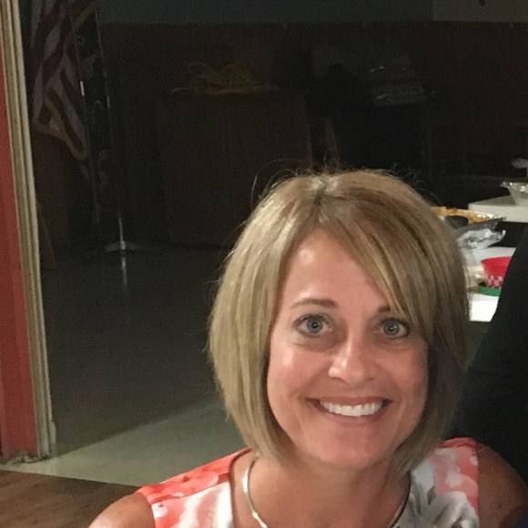 Meet your Posher, Carol - Picture 1 of 1